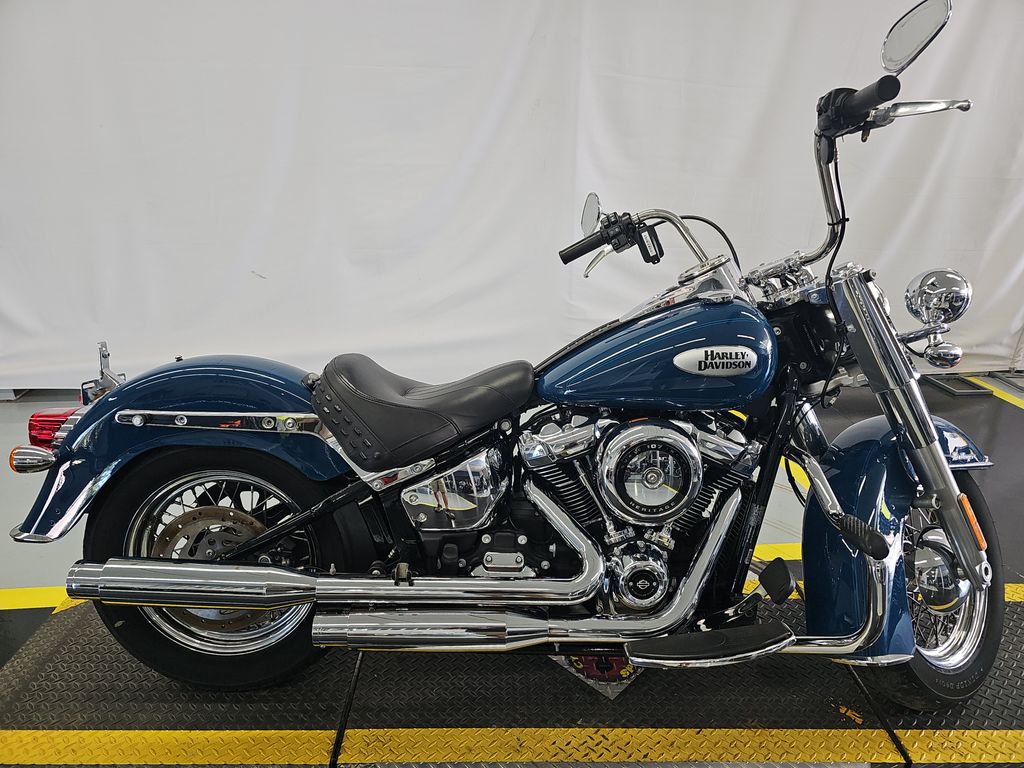 2021 Harley-Davidson Flhc photo