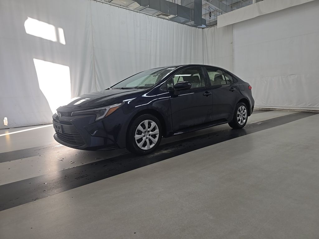 2026 Toyota Corolla Hybrid LE photo