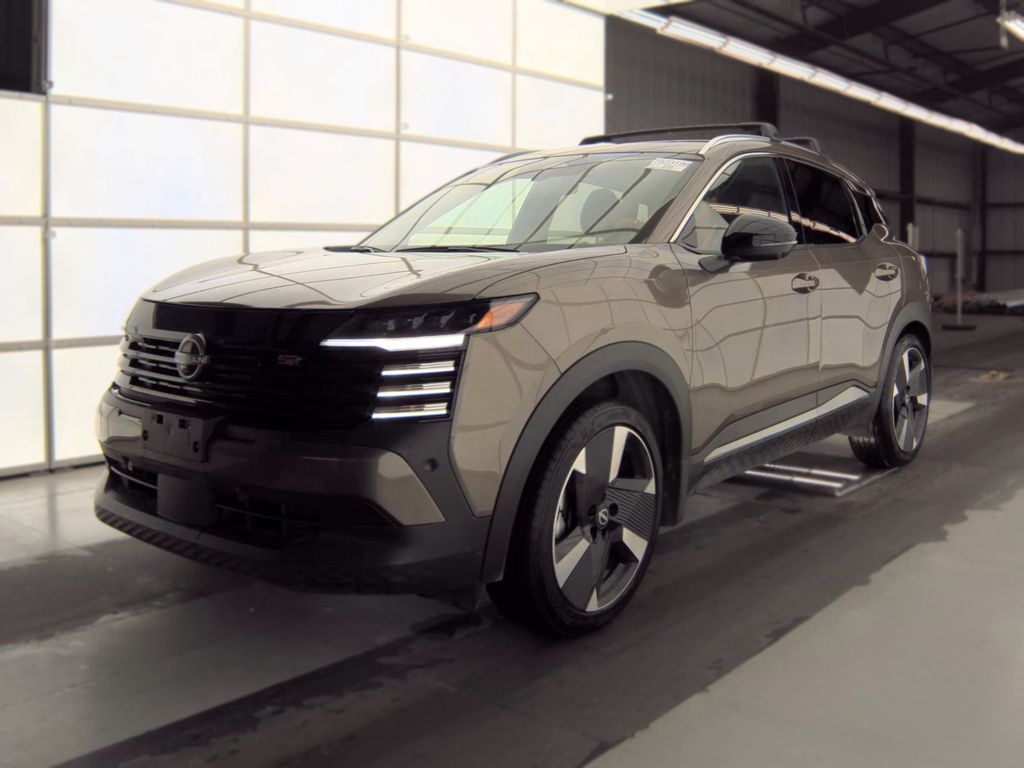 2026 Nissan Kicks SR photo