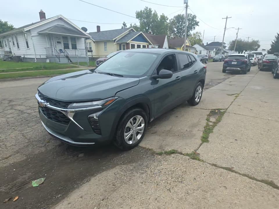 2026 Chevrolet Trax LS photo