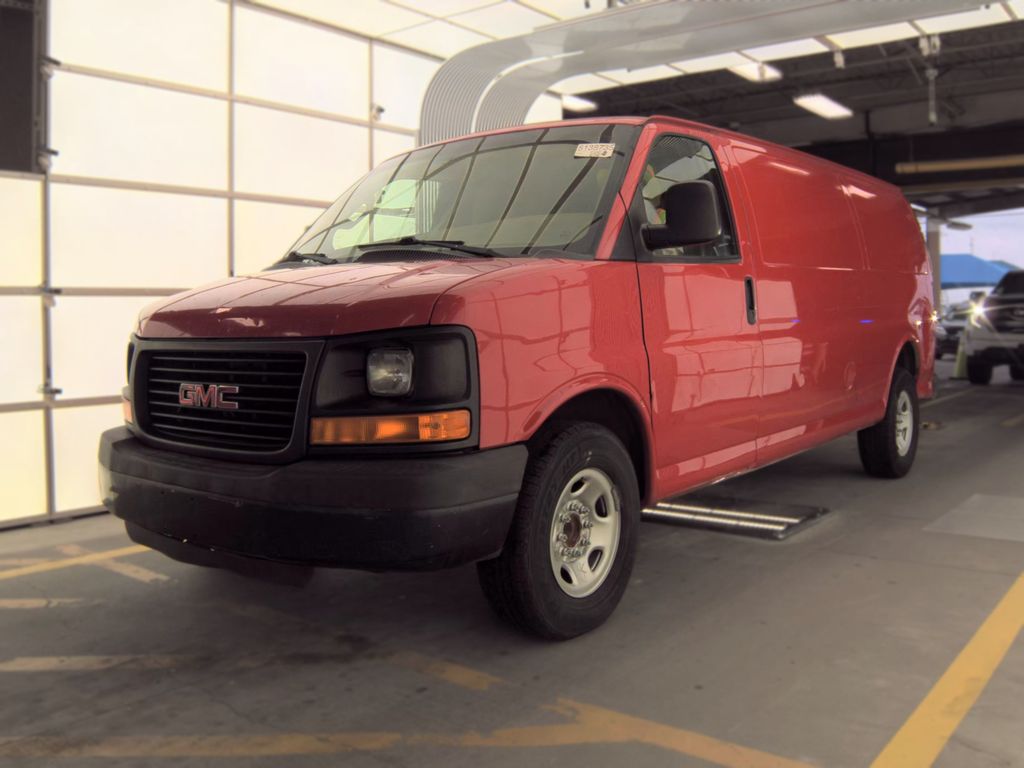 2016 GMC G3500 Cargo photo