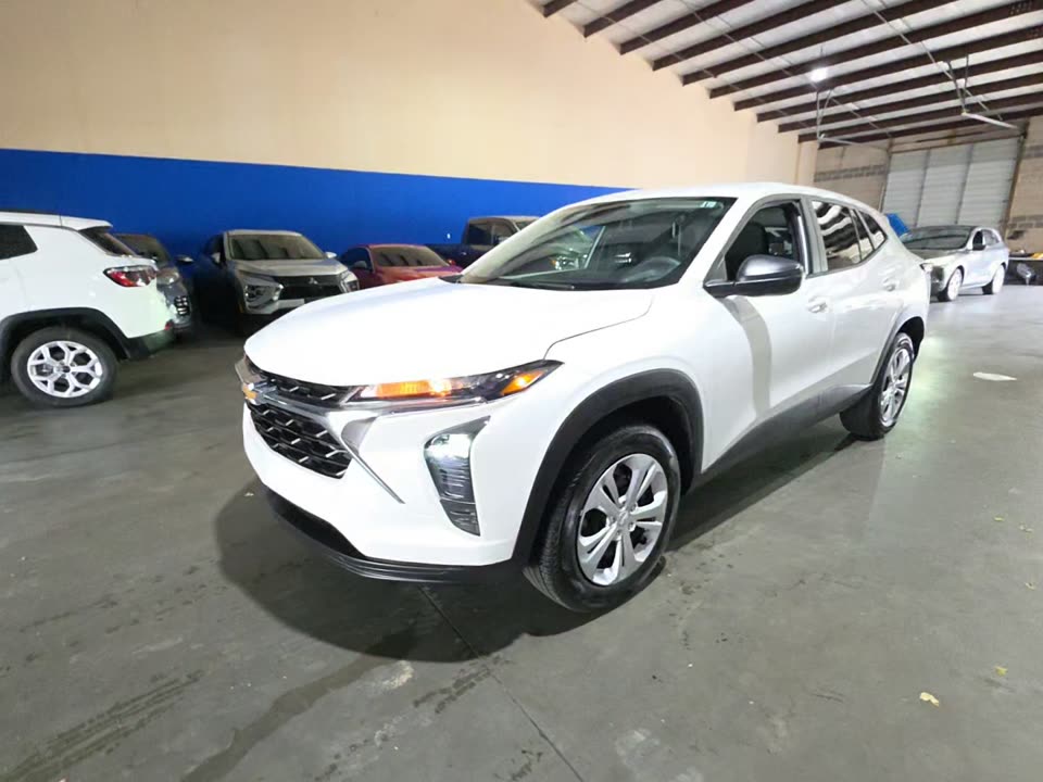 2026 Chevrolet Trax LS photo