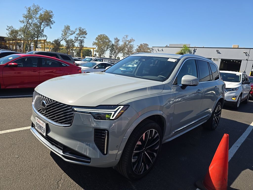 2026 Volvo XC90 Plus photo