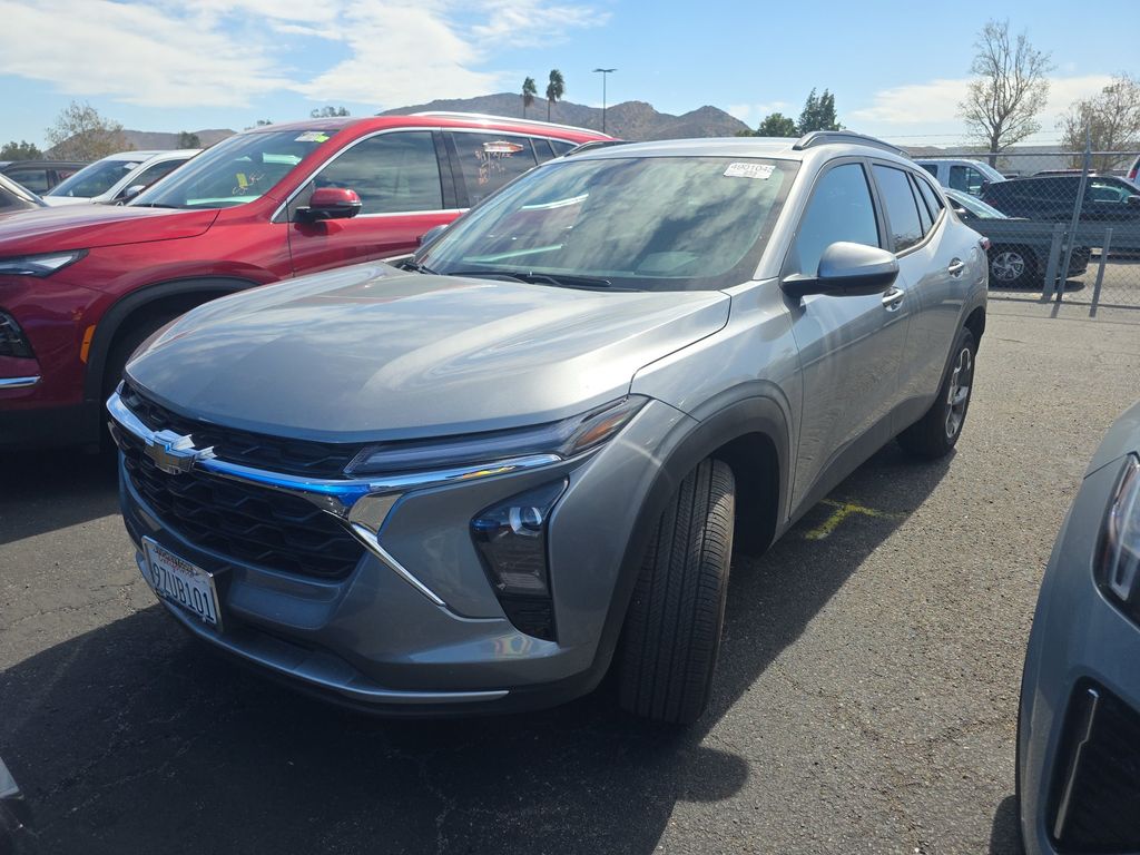 2026 Chevrolet Trax LT photo