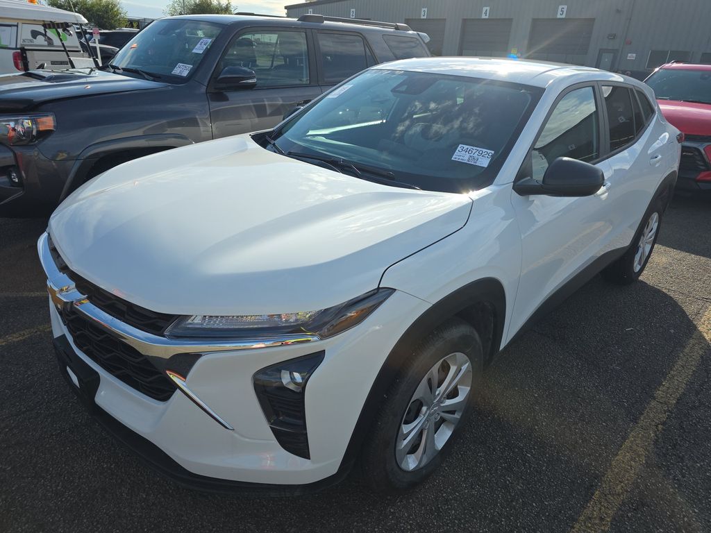 2026 Chevrolet Trax LS photo
