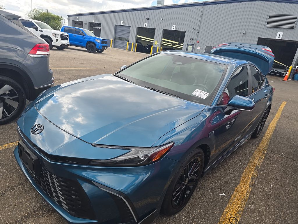 2026 Toyota Camry SE photo