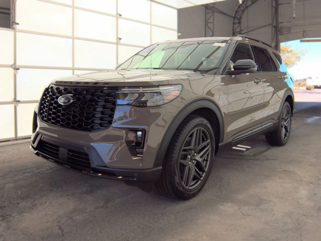 2026 Ford Explorer ST-Line photo