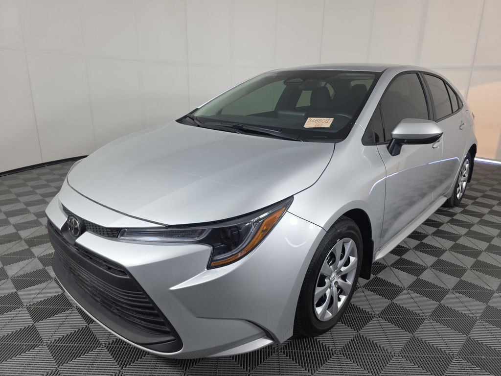 2026 Toyota Corolla LE photo
