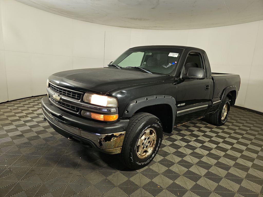 2000 Chevrolet 1500 Silver LS photo