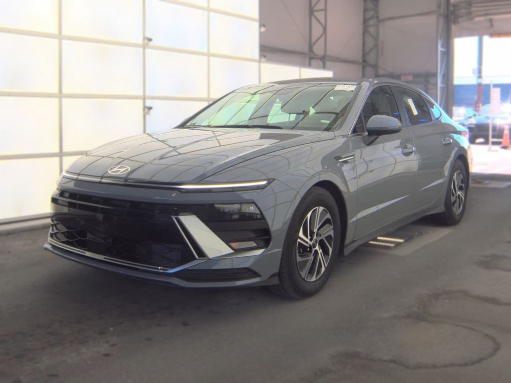 2026 Hyundai Sonata Blue photo