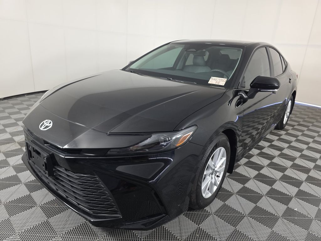 2026 Toyota Camry LE photo