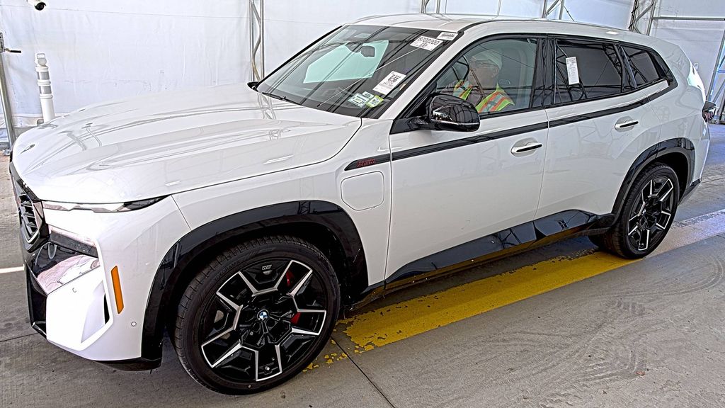 2026 BMW XM Label RED photo