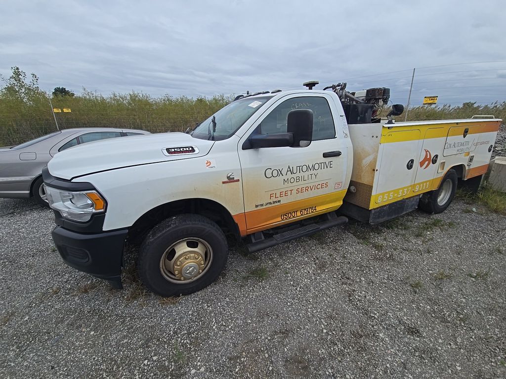 2022 Ram 3500 Tradesman photo