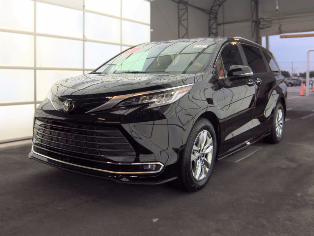 2026 Toyota Sienna Limited photo