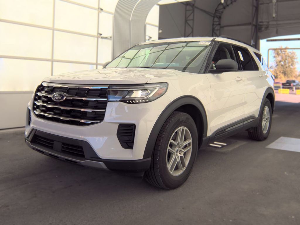 2026 Ford Explorer Active photo