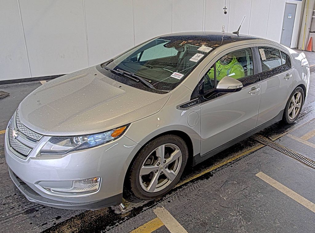2011 Chevrolet Volt photo
