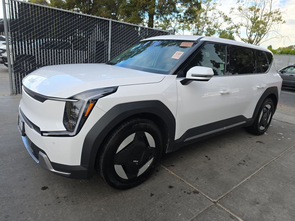 2026 Kia EV9 Light S/R photo