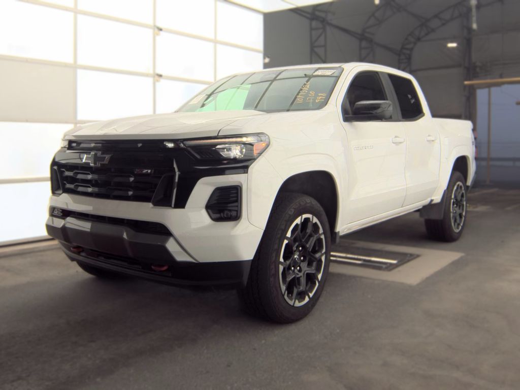 2026 Chevrolet Colorado 4WD Z71 photo