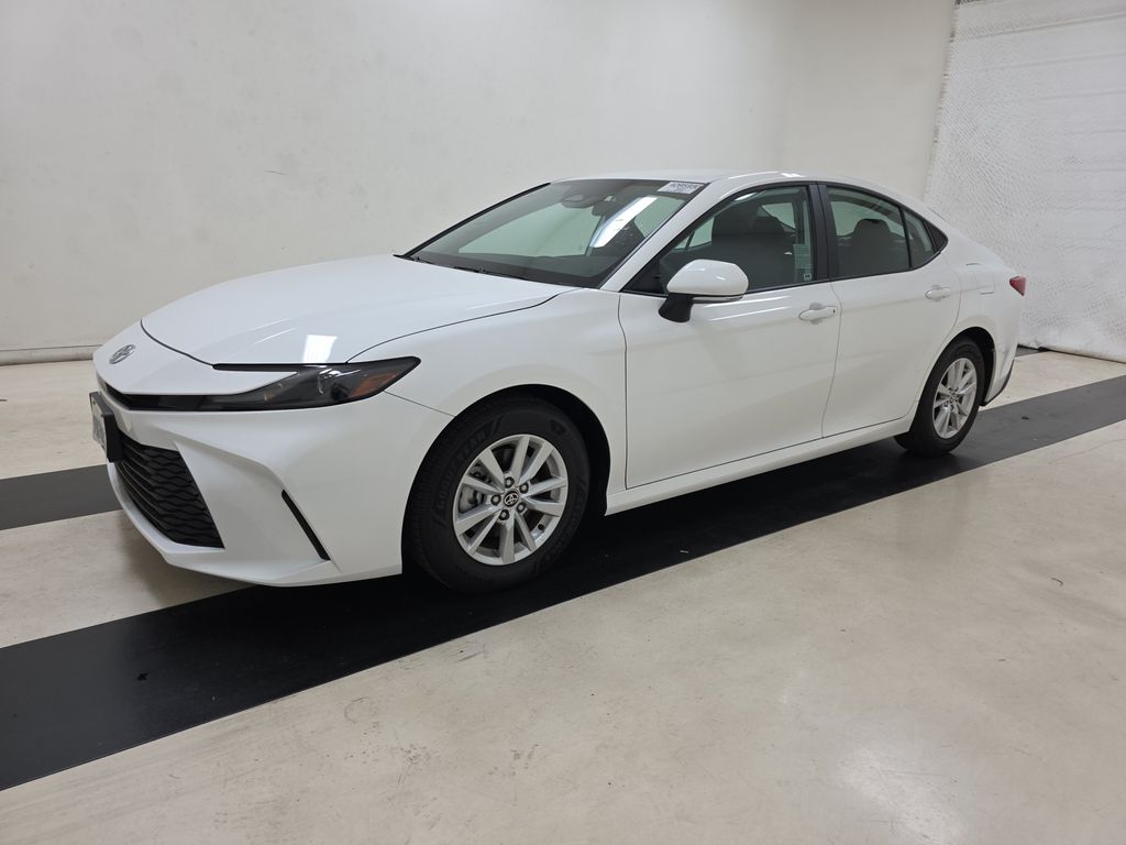 2026 Toyota Camry LE photo
