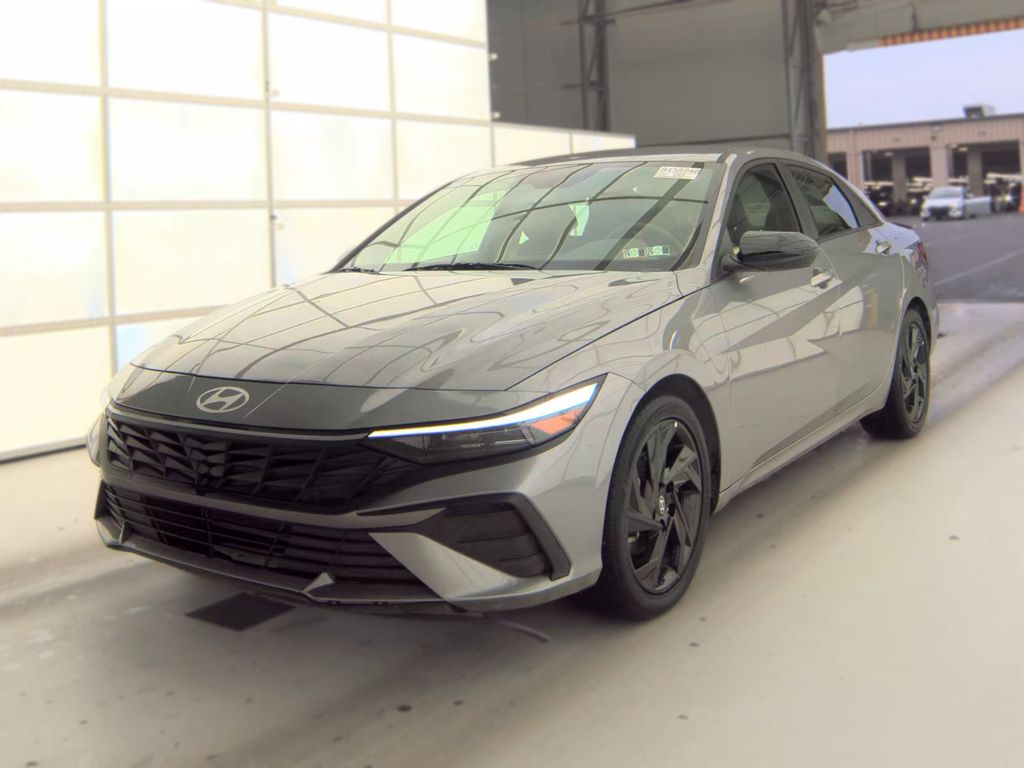 2026 Hyundai Elantra SEL Sport photo