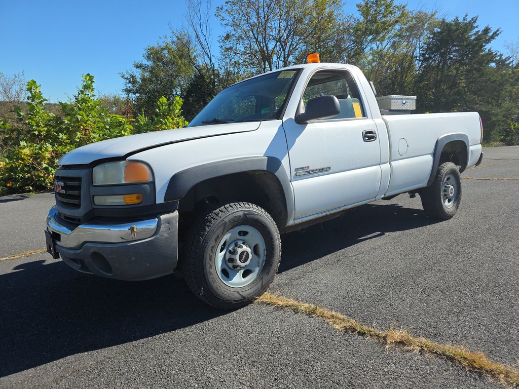 2005 GMC 2500HD Work Truck photo