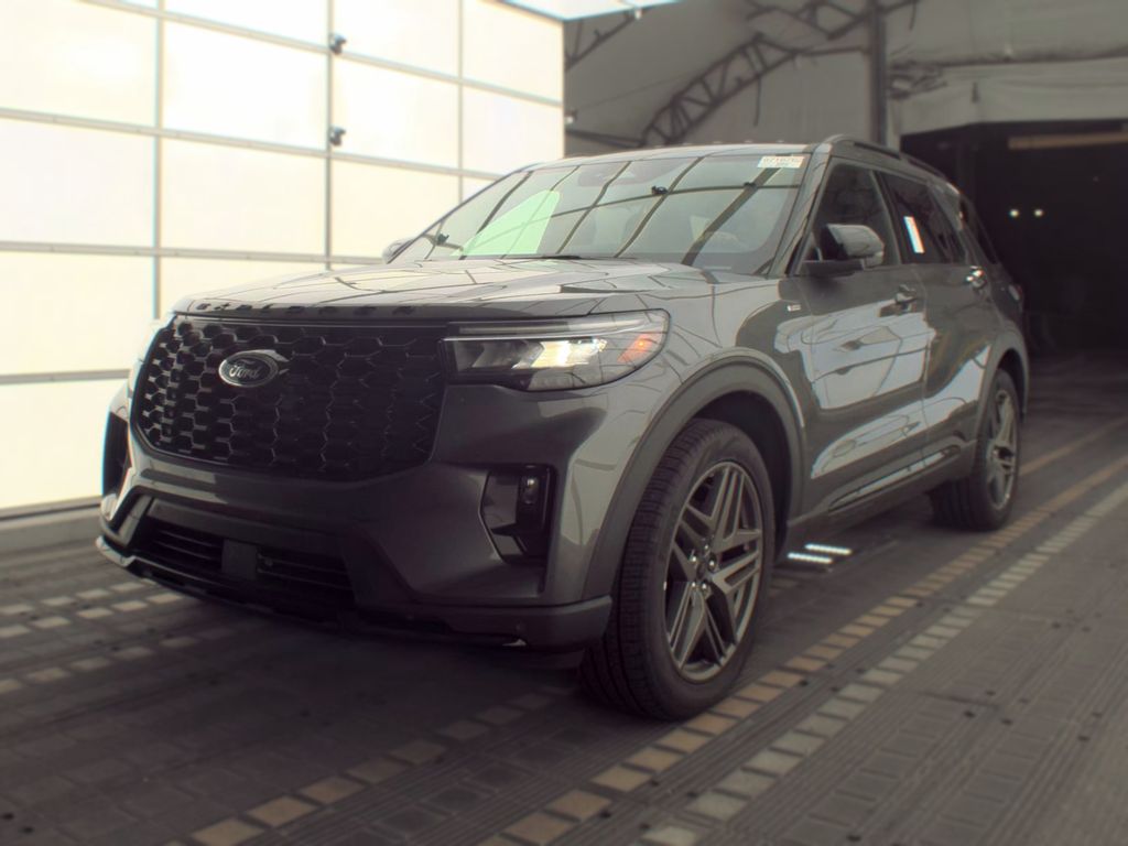 2026 Ford Explorer ST-Line photo