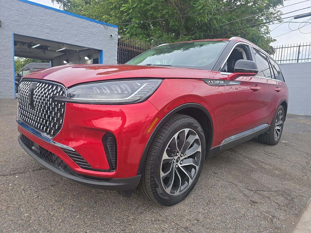 2026 Lincoln Aviator Premiere photo