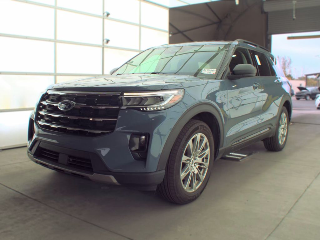 2026 Ford Explorer Active photo