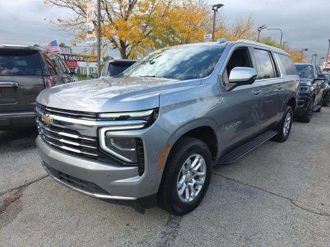 2026 Chevrolet Suburban LT photo