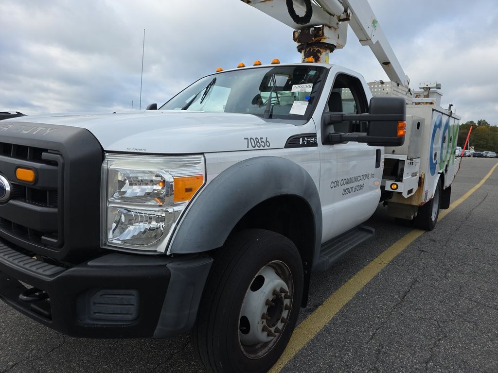 2012 Ford F-550 XL photo