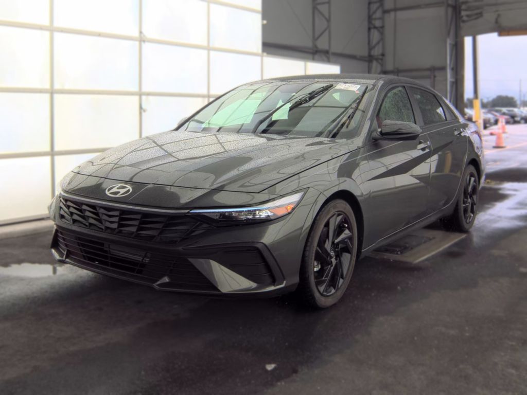 2026 Hyundai Elantra SEL Sport photo