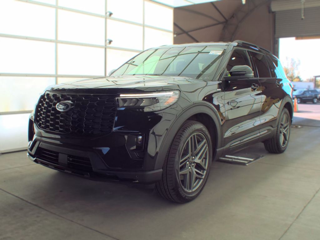 2026 Ford Explorer ST-Line photo