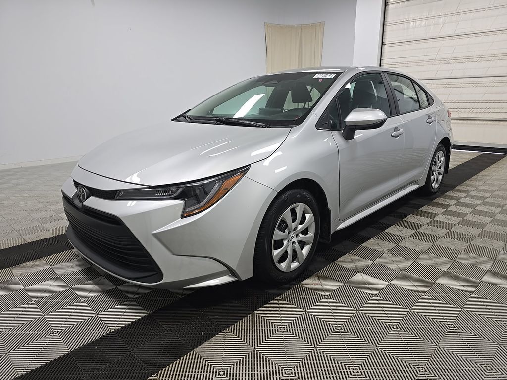 2026 Toyota Corolla LE photo