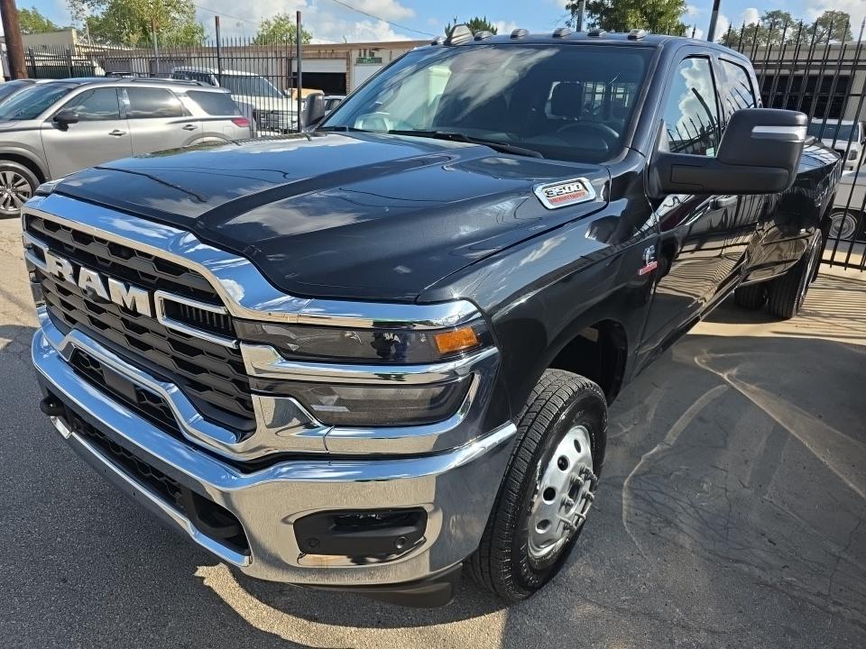 2026 Ram 3500 Base photo