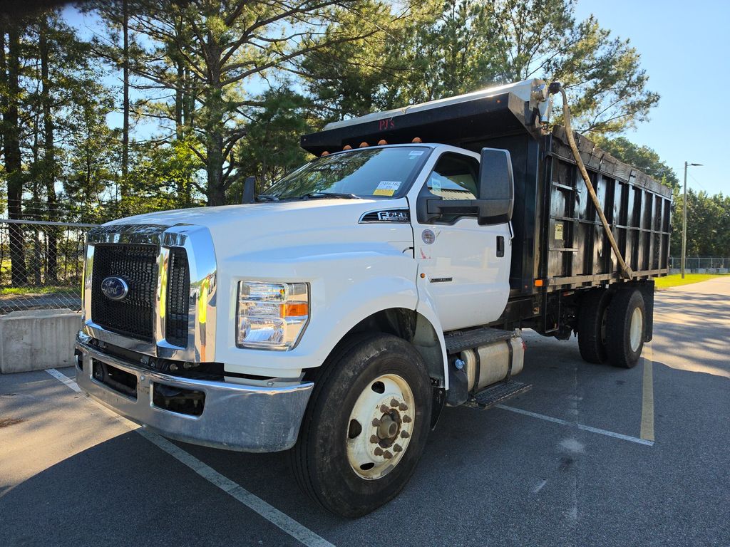 2022 Ford F-750 photo