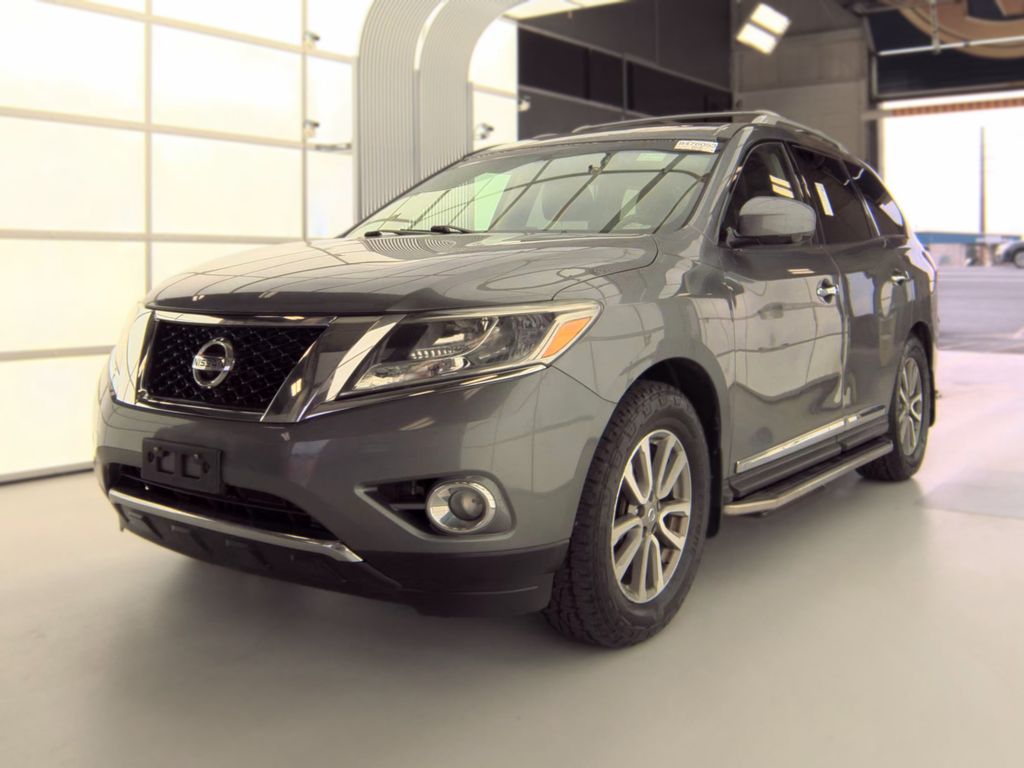 2015 Nissan Pathfind SL FWD photo