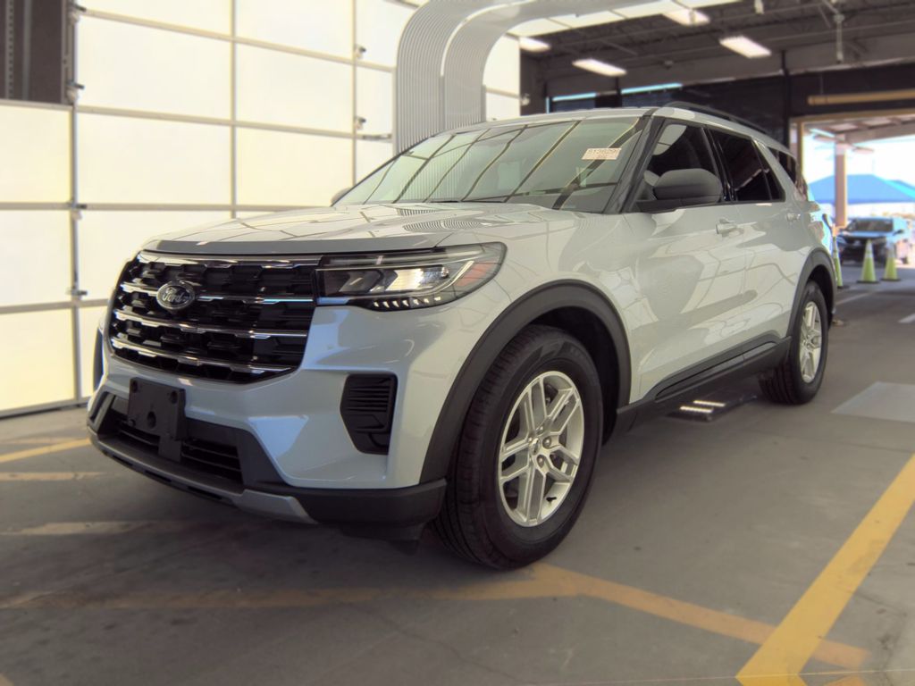 2026 Ford Explorer Active photo