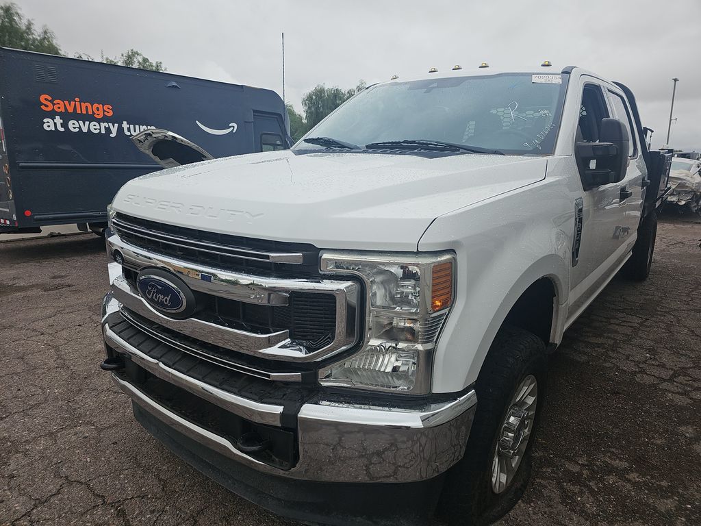 2022 Ford F-350 XLT photo