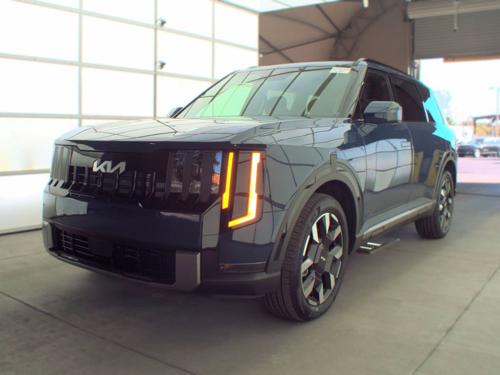 2027 Kia Telluride S photo