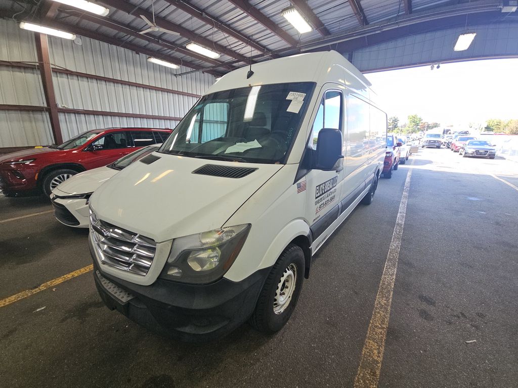 2016 Freightliner 2500 Carg EXT photo