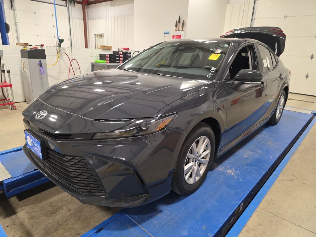 2026 Toyota Camry LE photo