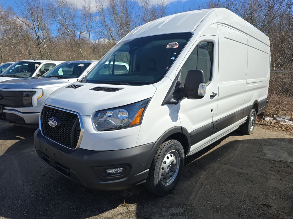 2026 Ford T250 Cargo photo
