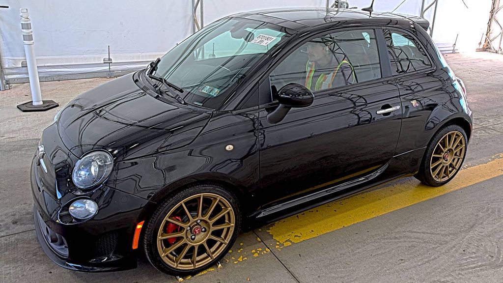 2016 FIAT 500 Abarth photo