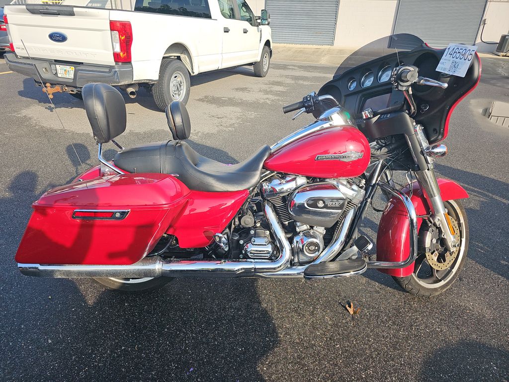 2021 Harley-Davidson Flhx photo