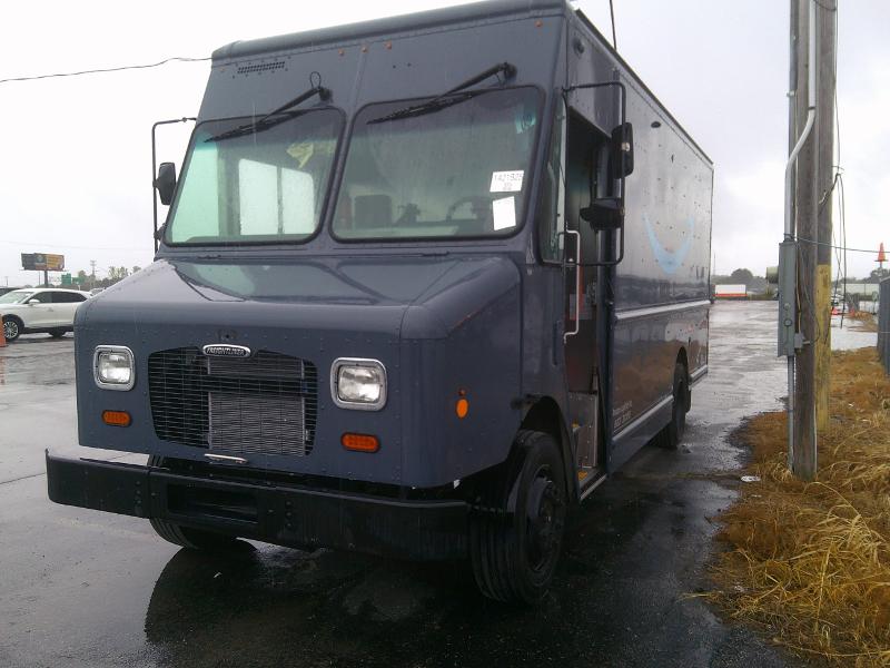 2020 Freightliner Mline photo