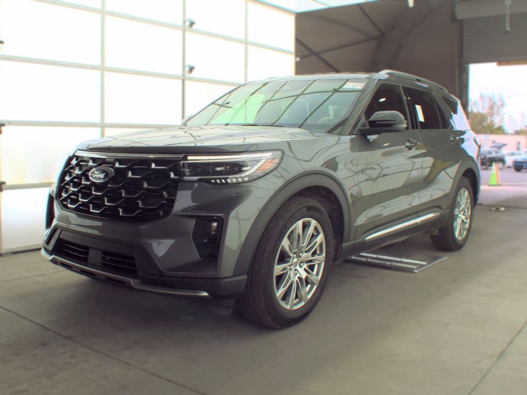 2026 Ford Explorer Platinum photo