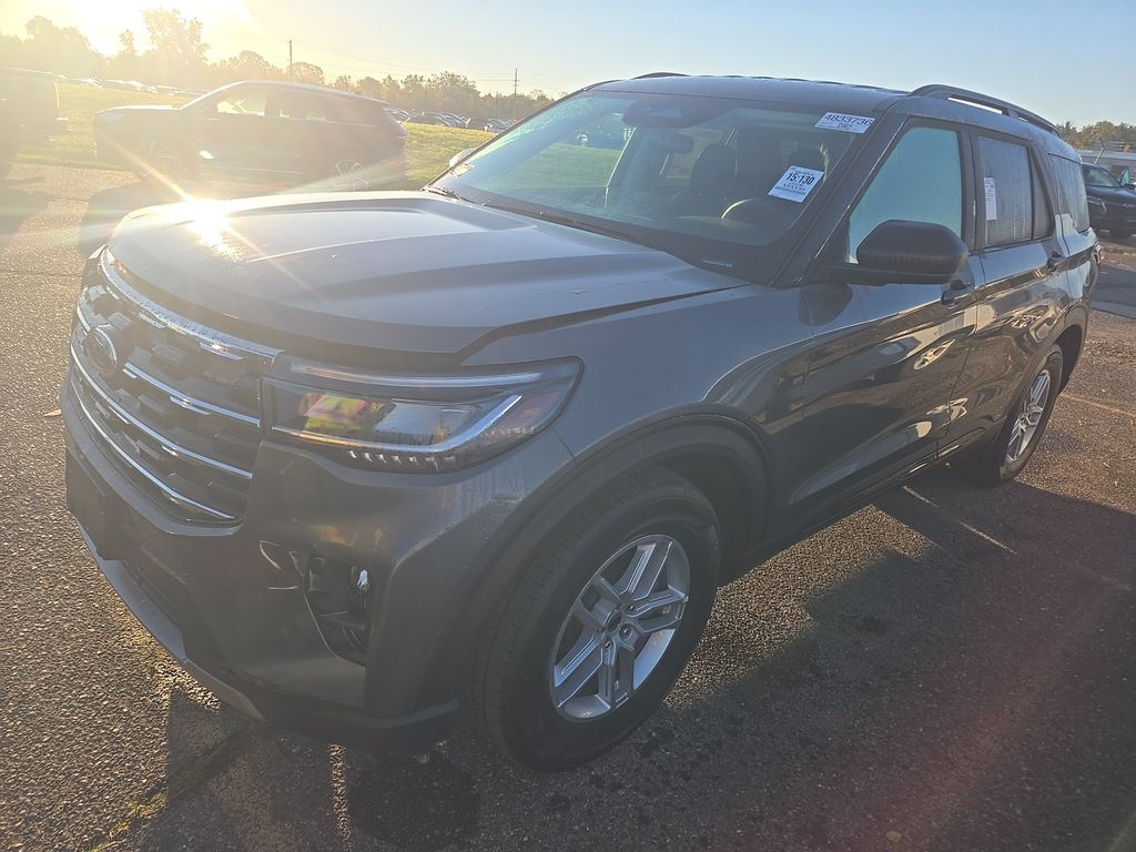 2026 Ford Explorer Active photo
