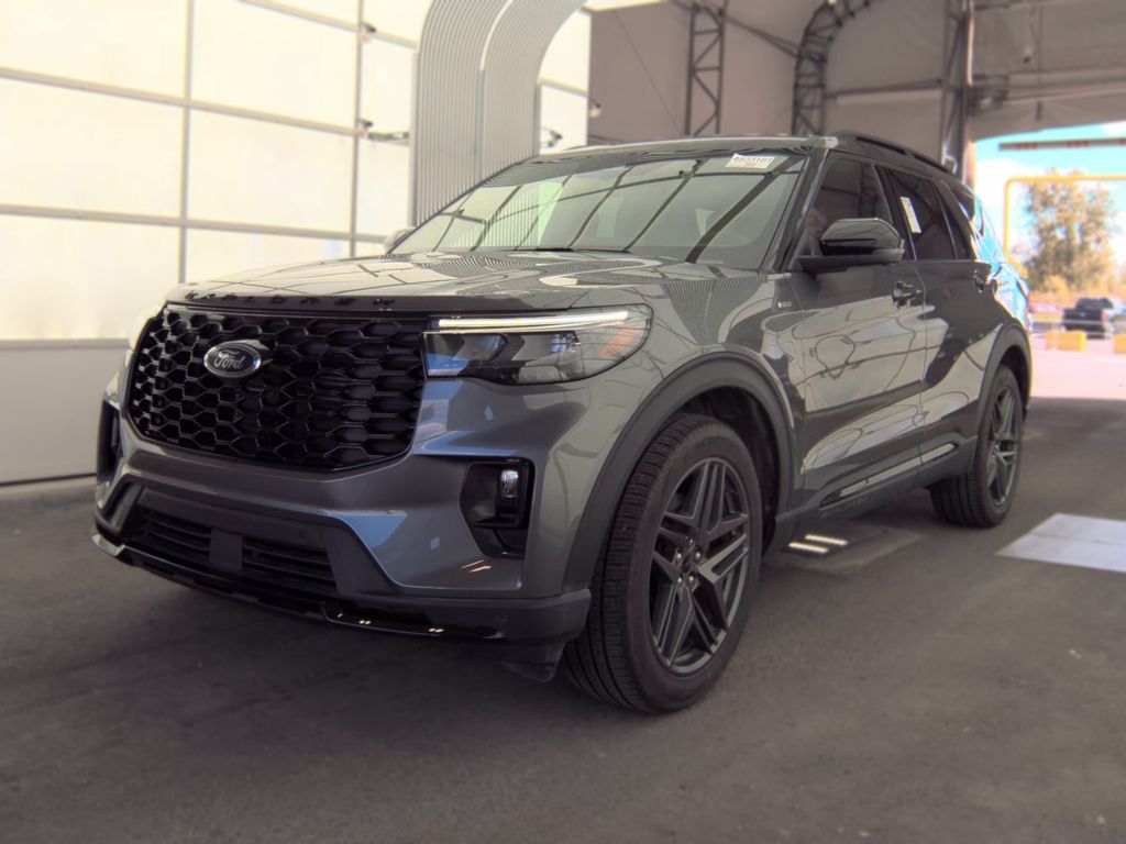 2026 Ford Explorer ST-Line photo