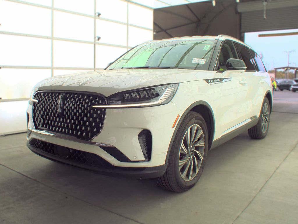 2026 Lincoln Aviator Premiere photo