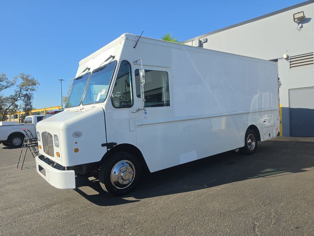 2015 Freightliner Chassis photo